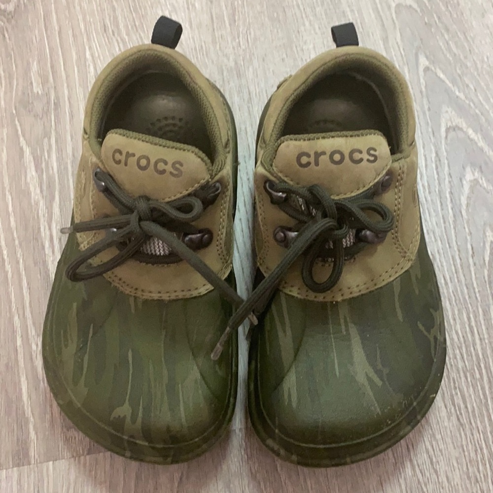 Crocs Axel camo lace clog shoe all weather J 2/4